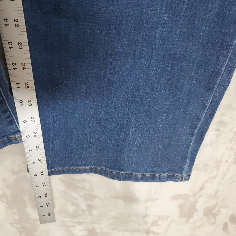Judy Blue Jeans Womens Size 16W Blue Wide Leg Stretch Denim High Rise EUC - Picture 8 of 9